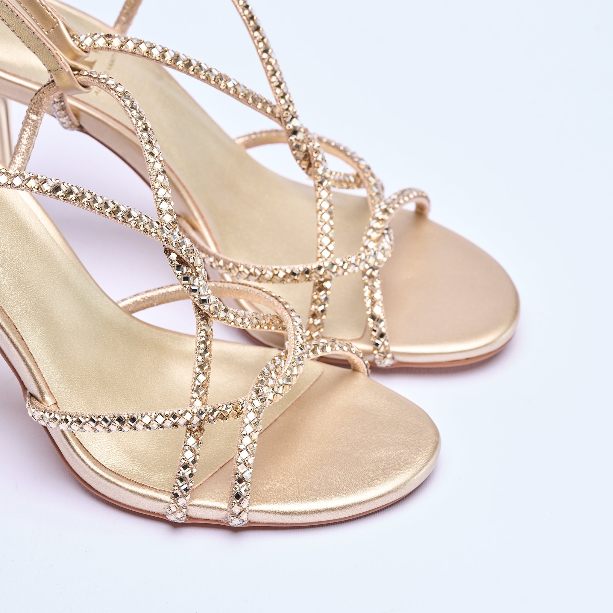 Sandal Essence Platinum | 7024